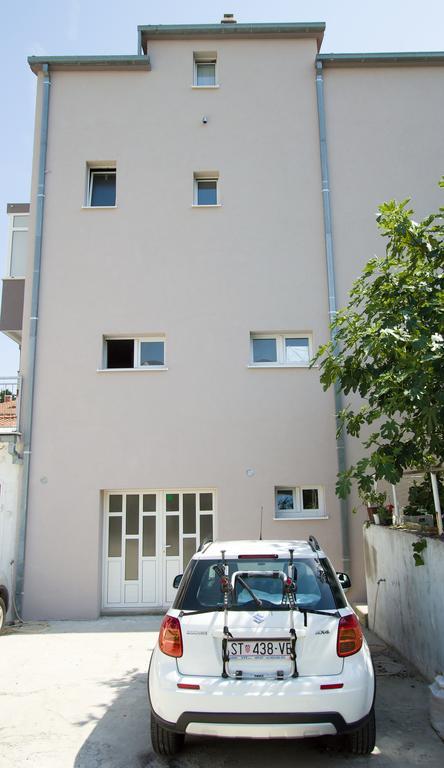 Apartments Put Plokita Split Bagian luar foto